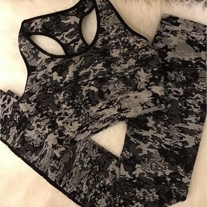 (SOLD) Two piece seamless workout sports bra and high waist leggings.